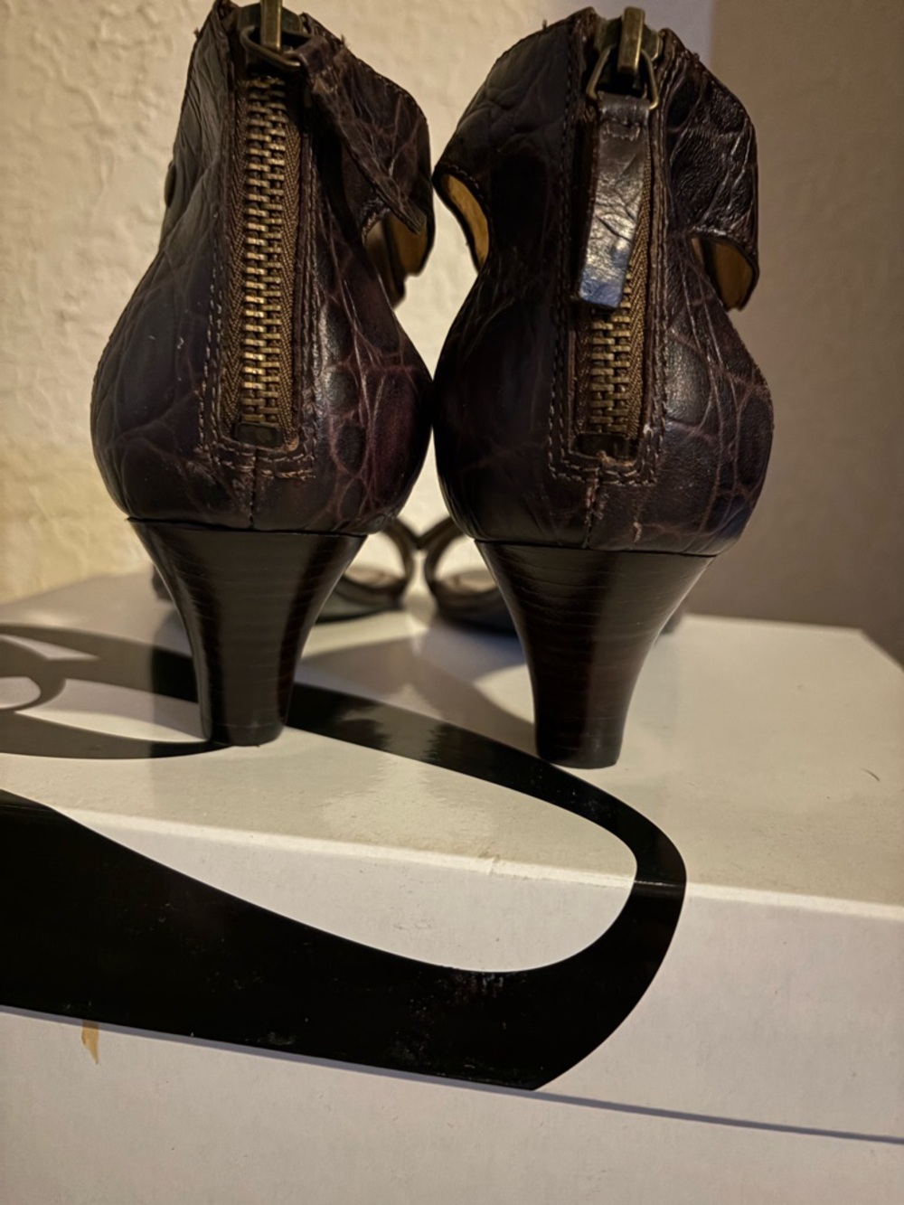 Nine West Dark Brown T-Strap Kitten Heel Sandals - Picture 4 of 5